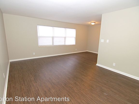 3rd image of 4560 Winthrop Ave APT 4