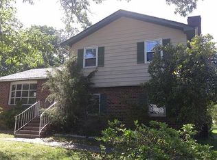 20700 Vernetta Ln, South Chesterfield, VA 23803