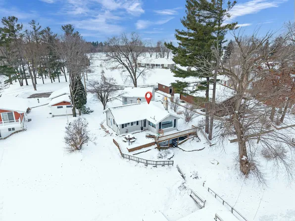 E7345 Welch Rd, Fremont, WI 54940