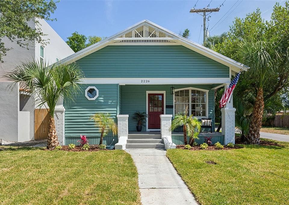 1st image of 2226 E 10TH AVENUE