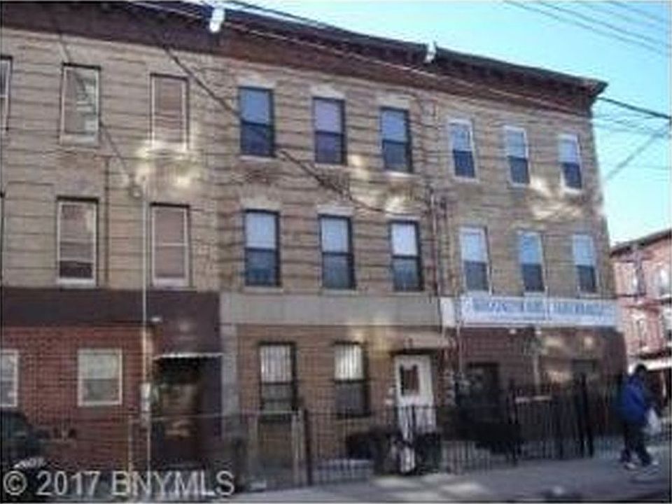 2nd image of 520 Vermont St Floor 3
