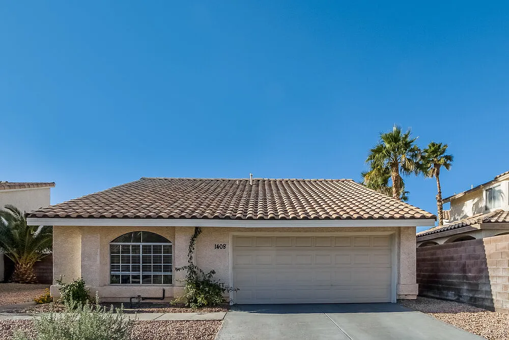 3 bed, 2.0 bath, 1148 sqft, $2,810 — Photo 1