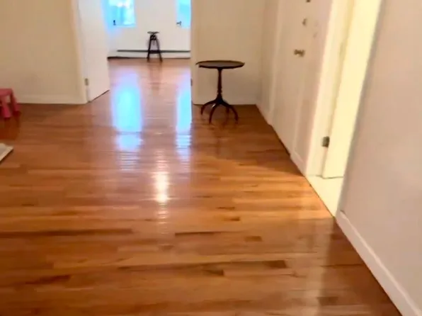 244 Woodbine Street image 6 of 9