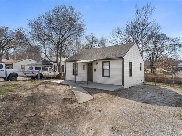 902 S Haden St, Independence, MO 64050