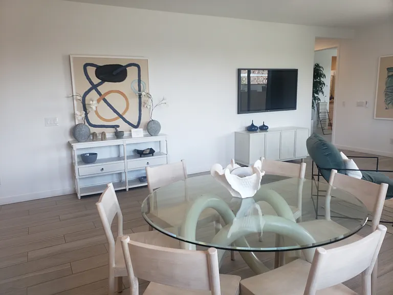 9524 W Whitton Ave — Photo 11
