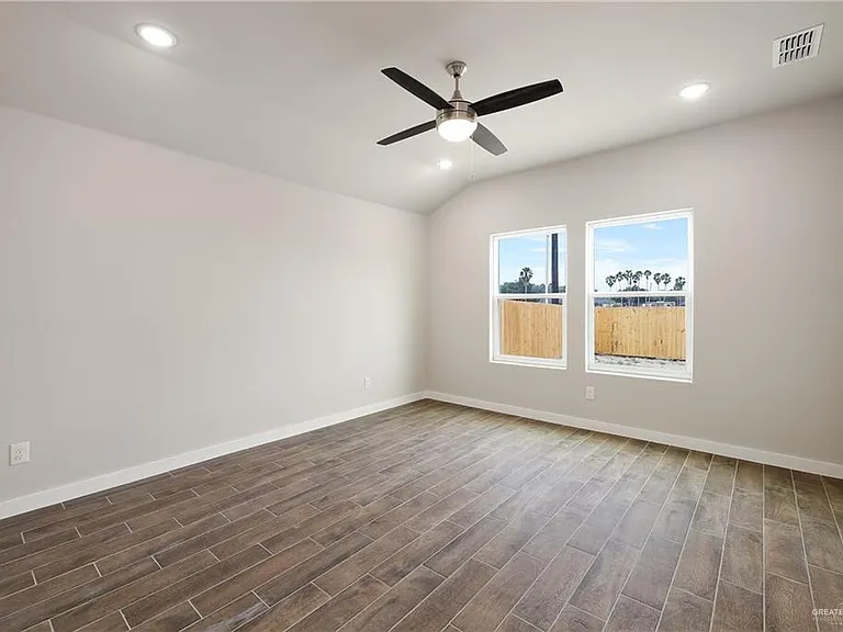 5004 Oleander Ave — Photo 6
