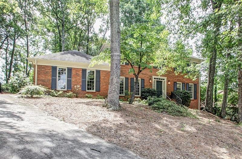 1st image of 3328 Somerset Trce SE
