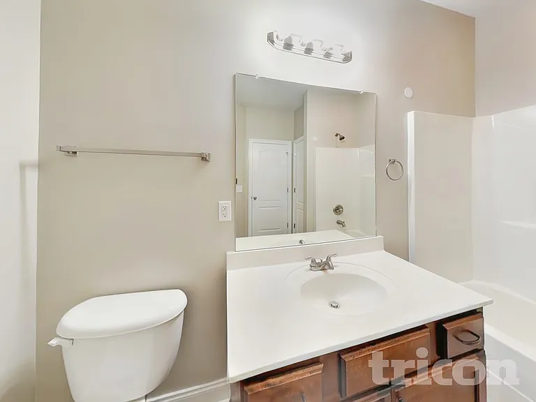 839 S Westland Ave — Photo 16