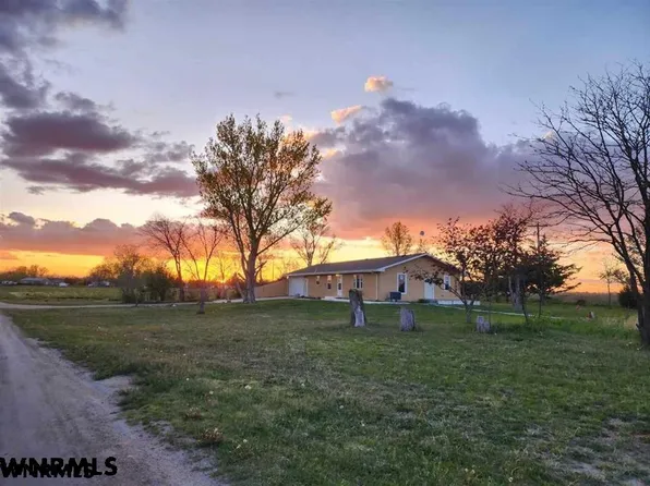 190132 Cedar Bluff Dr, Scottsbluff, NE 69361