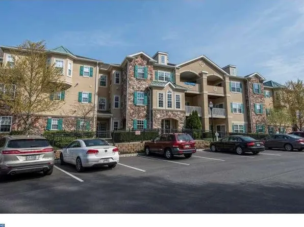 7000 Village Way #7207, Boothwyn, PA 19061