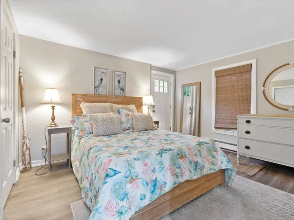 (undisclosed Address), Worcester, MA 01602