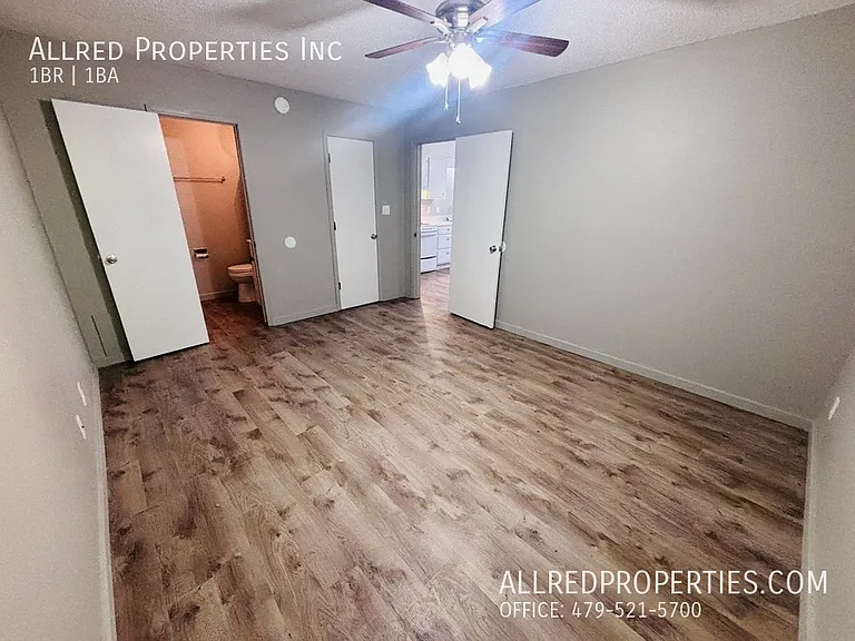 614 W Cleveland St #9 — Photo 8