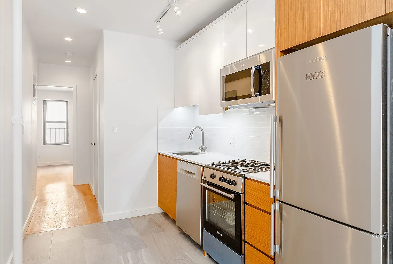 144 East Broadway — Photo 2