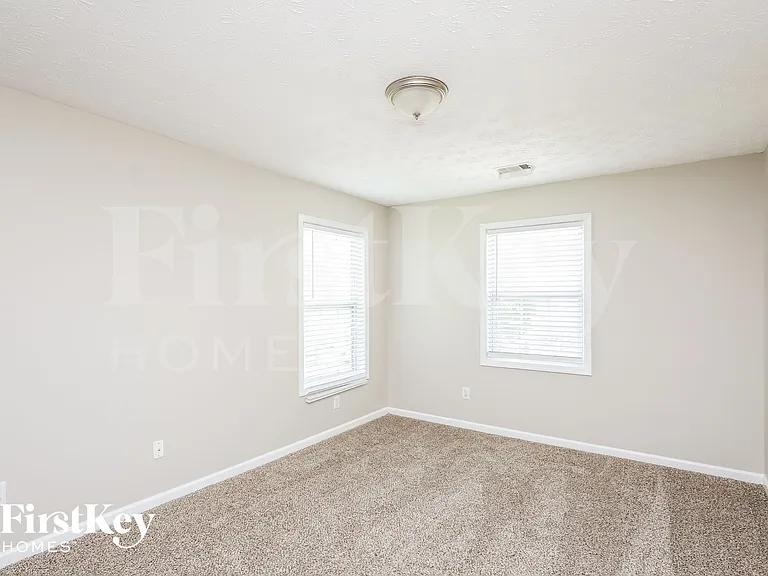 235 Lazy Willow Ln — Photo 12
