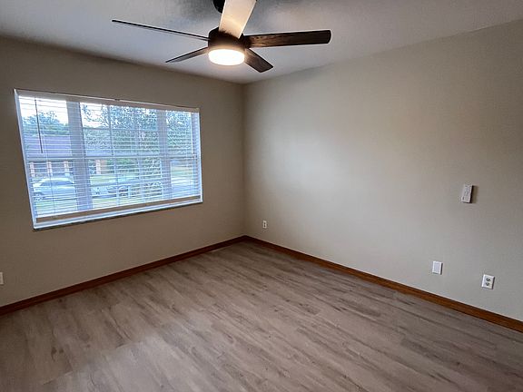 4th image of 62 Bougainvillea Dr #1