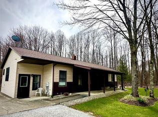 10237 Tower Rd, Conneautville, PA 16406