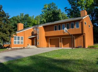 1415 Clayton Dr, South Bend, IN