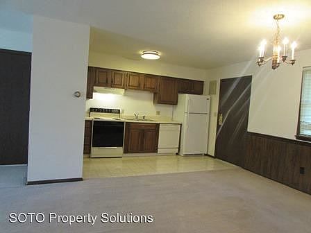 3rd image of 3122 Themis St