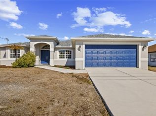 3704 33rd St SW, Lehigh Acres, FL 33976