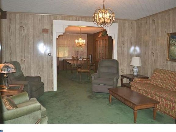 4th image of 2253 Gross Ave