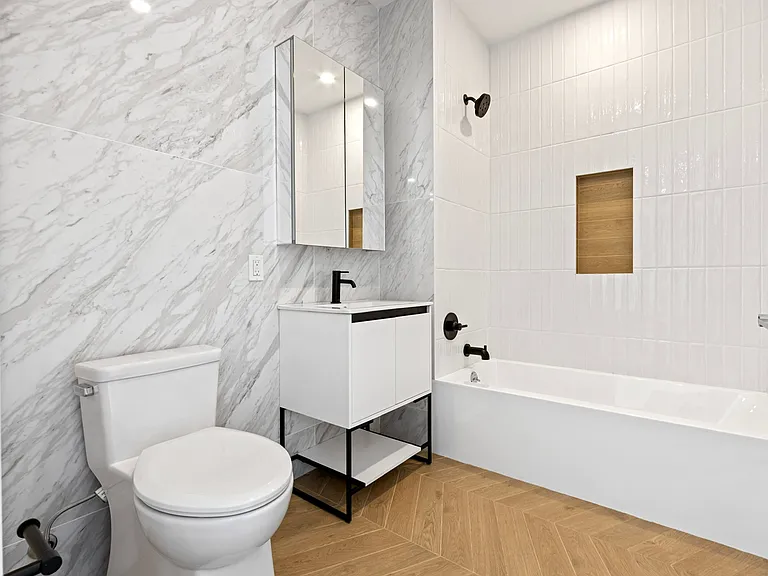 2915 Albemarle Rd #4A — Photo 8