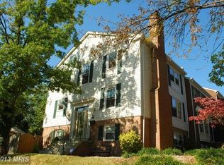 8098 Powderbrook Ln, Springfield, VA 22153