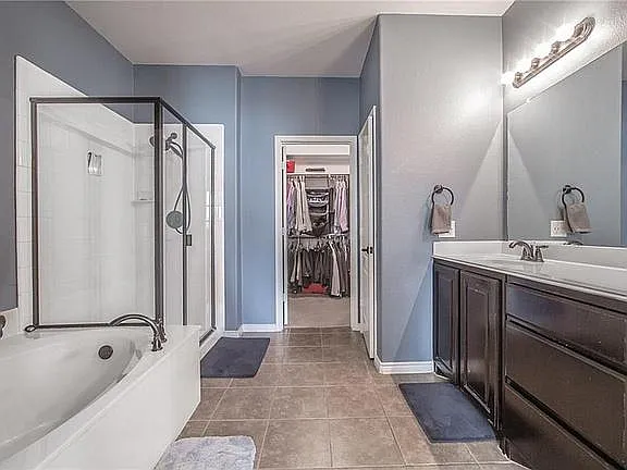 2825 Sheridan Dr — Photo 8