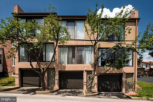 123 E Baker St #A Photo 1