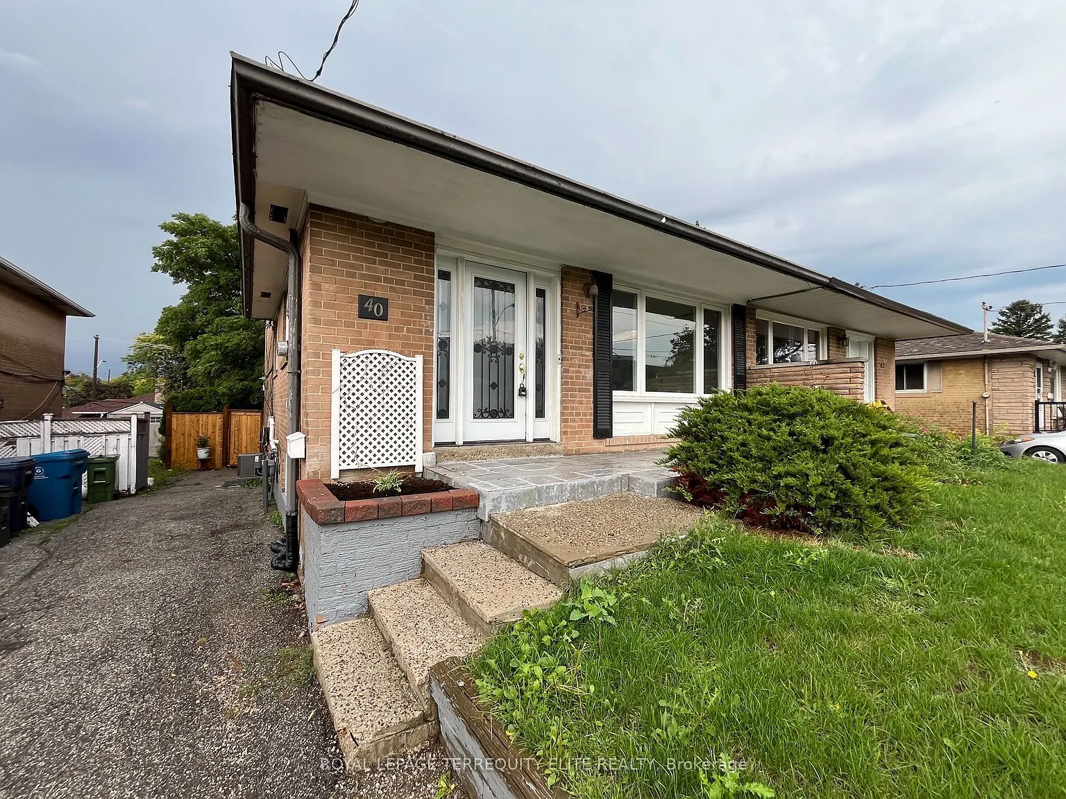 2 bed, $1,900 — Photo 1