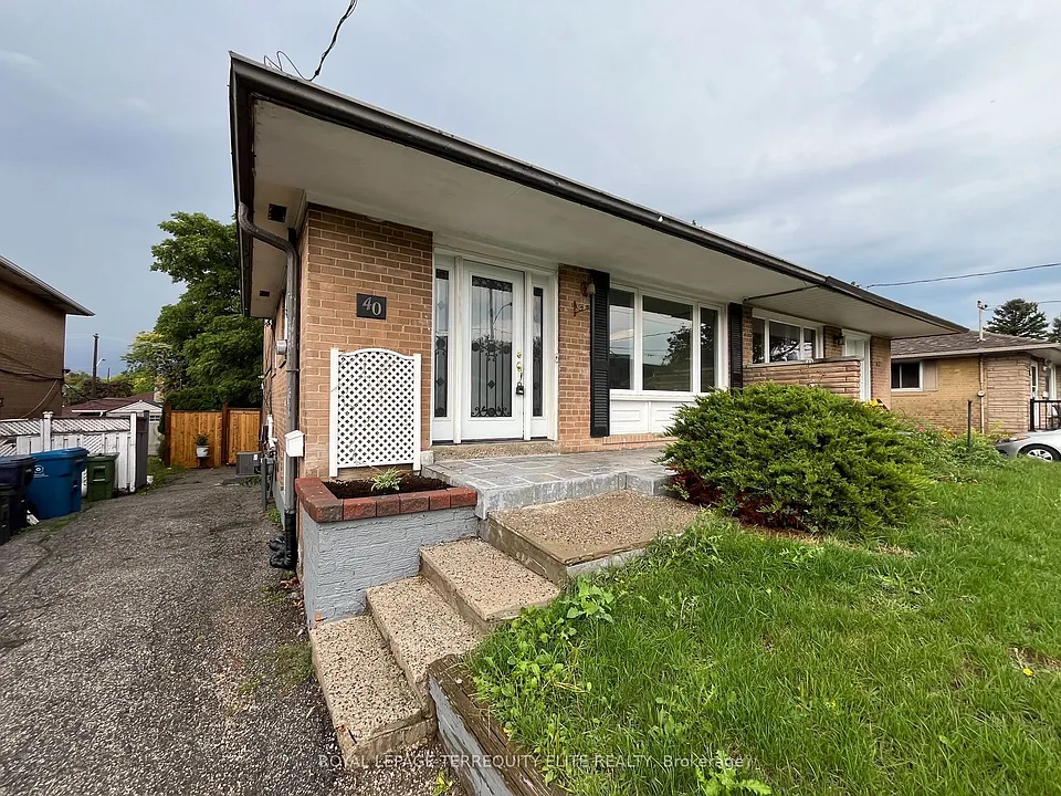 40 Pender Cres #LWR