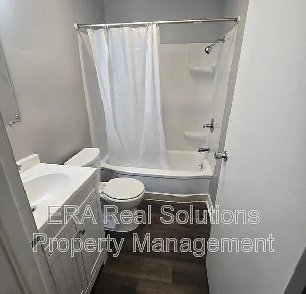 2920 Ruhl Ave — Photo 23