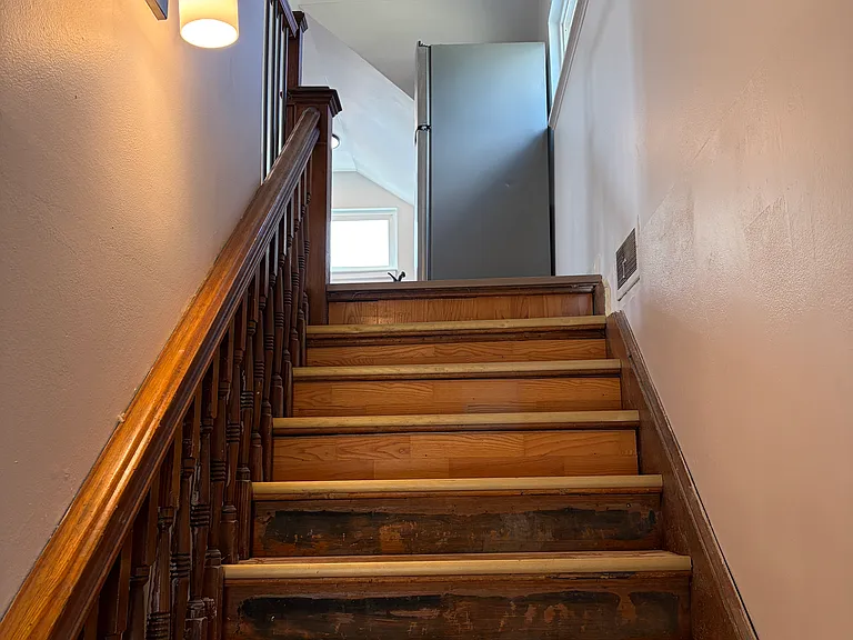 400 E 24th St #2 — Photo 8