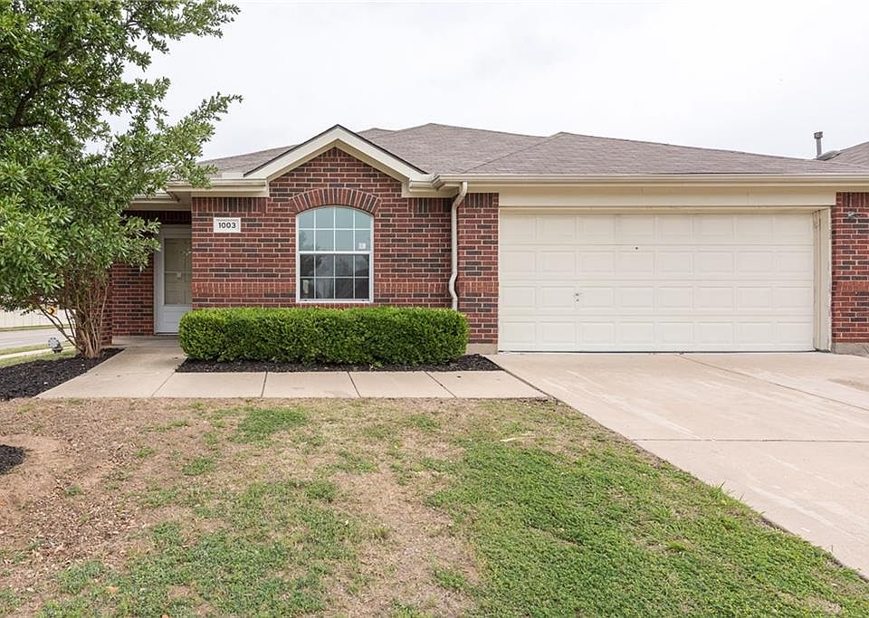 1st image of 1003 Valley Brook Ln