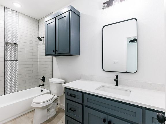 5th image of 1704 Elkhart Ave #1704A
