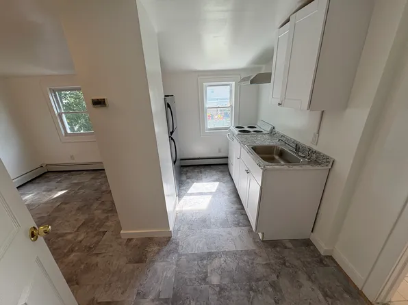 24 Anita Pl, Amity Harbor, NY 11701