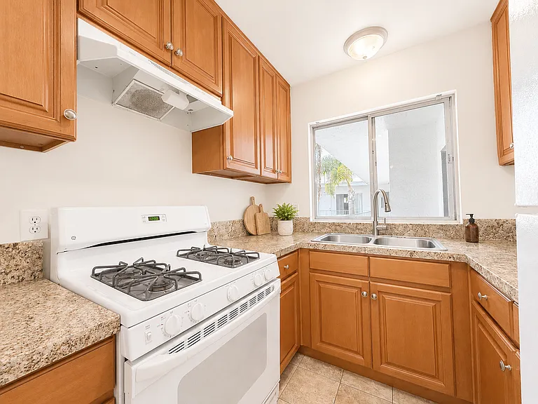 4525 Florida St #15 — Photo 1