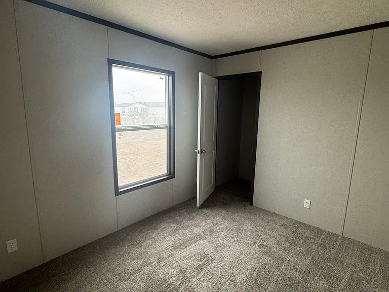 22724 City Lake Rd #22724 — Photo 9