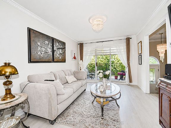 5th image of 527 Birkdale St
