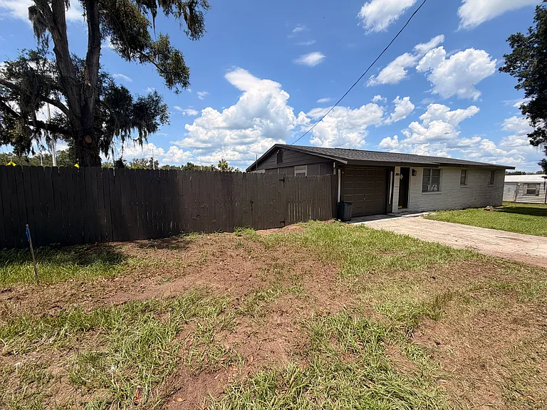 38011 Dixie Ave — Photo 11