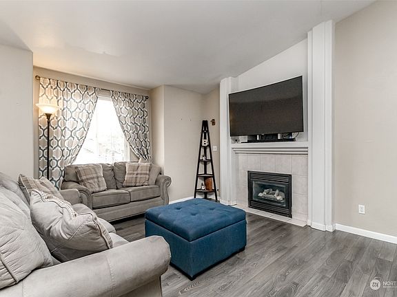 4th image of 2601 168th Street Ct E