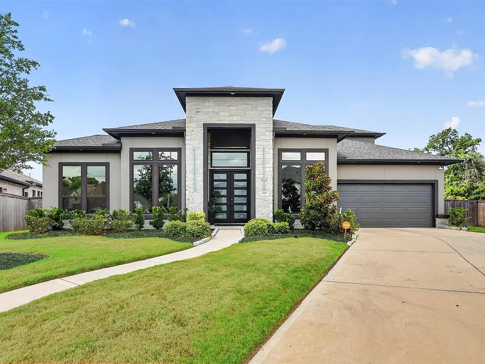4507 Woodgate Ct