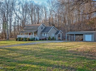 220 Gravel Top Rd, Blountville, TN 37617
