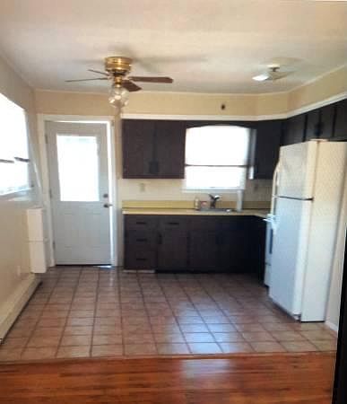 2nd image of 329 Glynn St