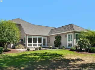 32433 SW Lake Dr, Wilsonville, OR