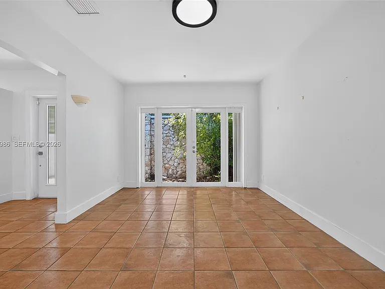 12935 SW 81st Ave — Photo 9
