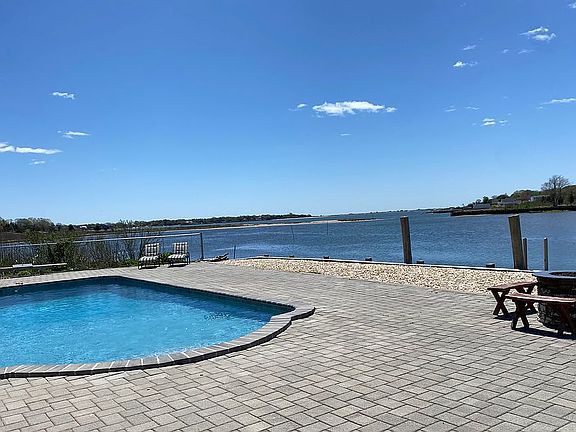 Expansive view of Tiana Bay