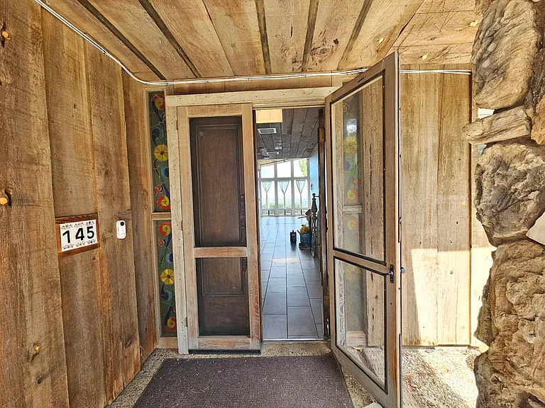 Lakeview Dr — Photo 7