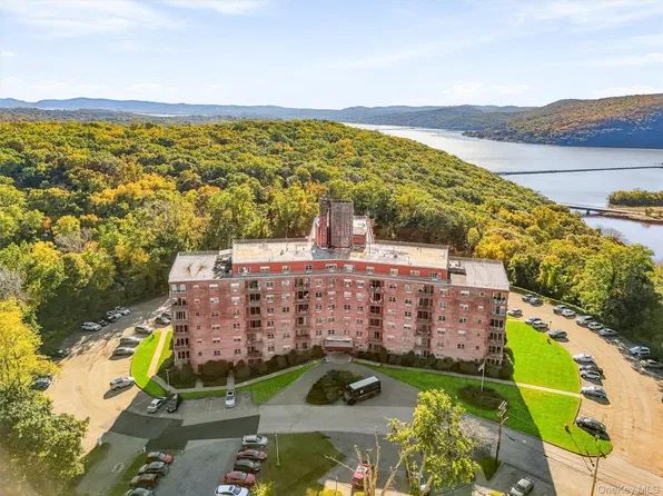 1 Lakeview Drive #3A, Peekskill, NY 10566