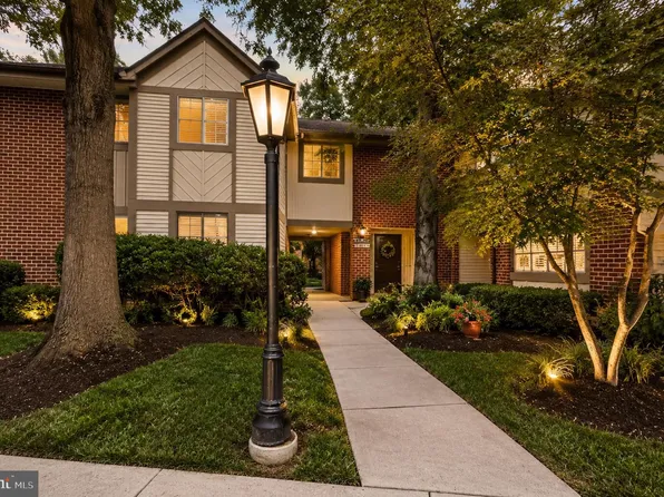 505B Cypress Point Cir, Mount Laurel, NJ 08054