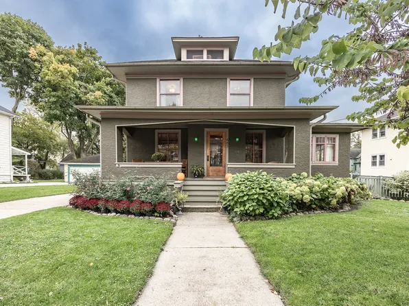 485 Mary Pl, Elgin, IL 60120
